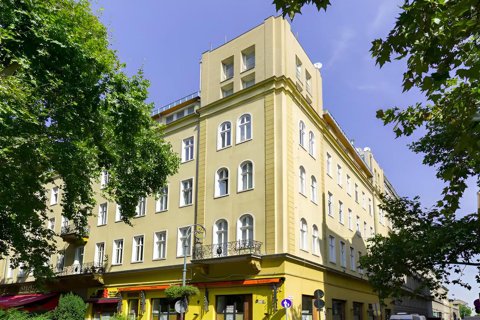 בודפשט Damati Kft Liszt Ferenc Ter Inner City Flat מראה חיצוני תמונה